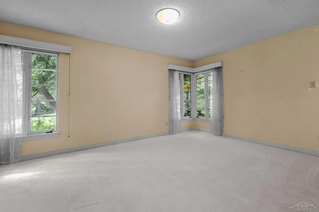 4535 N River Road Thomas Township MI 48623