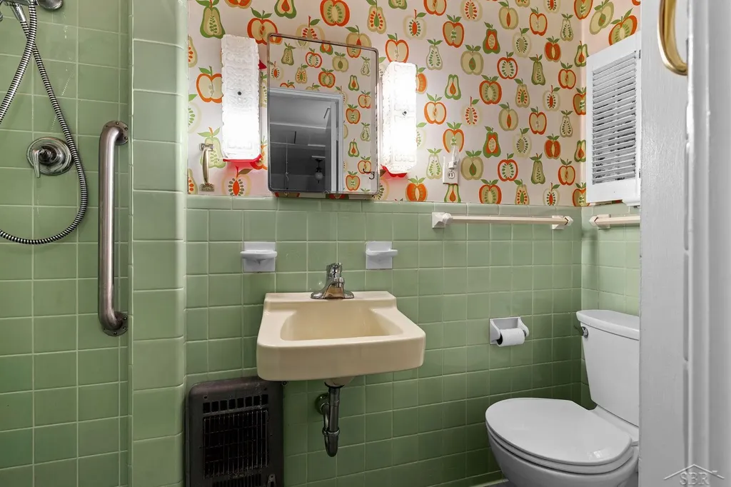 4535 N River Road Thomas Township MI 48623