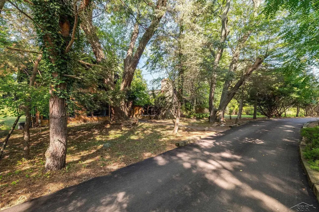 4535 N River Road Thomas Township MI 48623