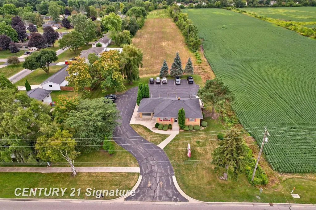 3741 Tittabawassee Road Saginaw Charter Township MI 48604
