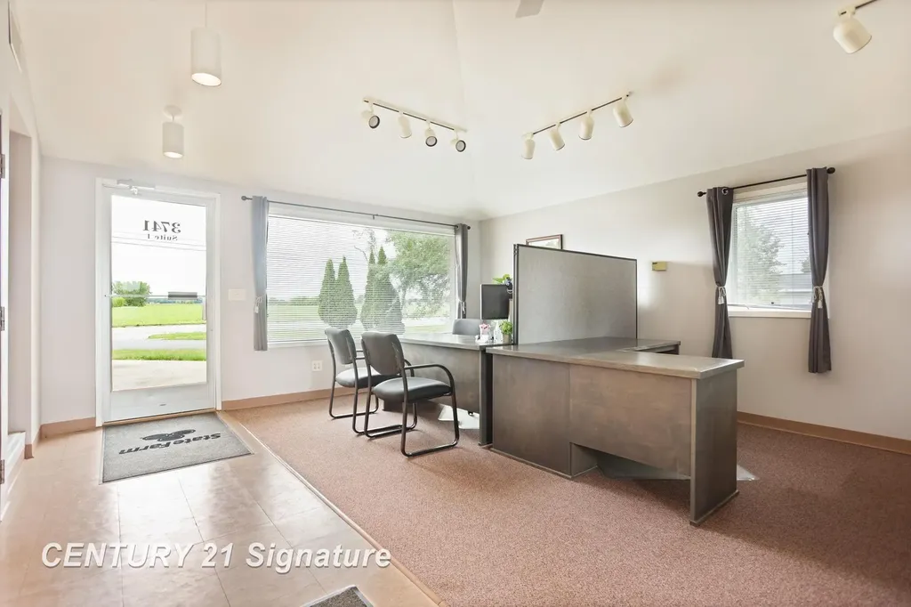 3741 Tittabawassee Road Saginaw Charter Township MI 48604