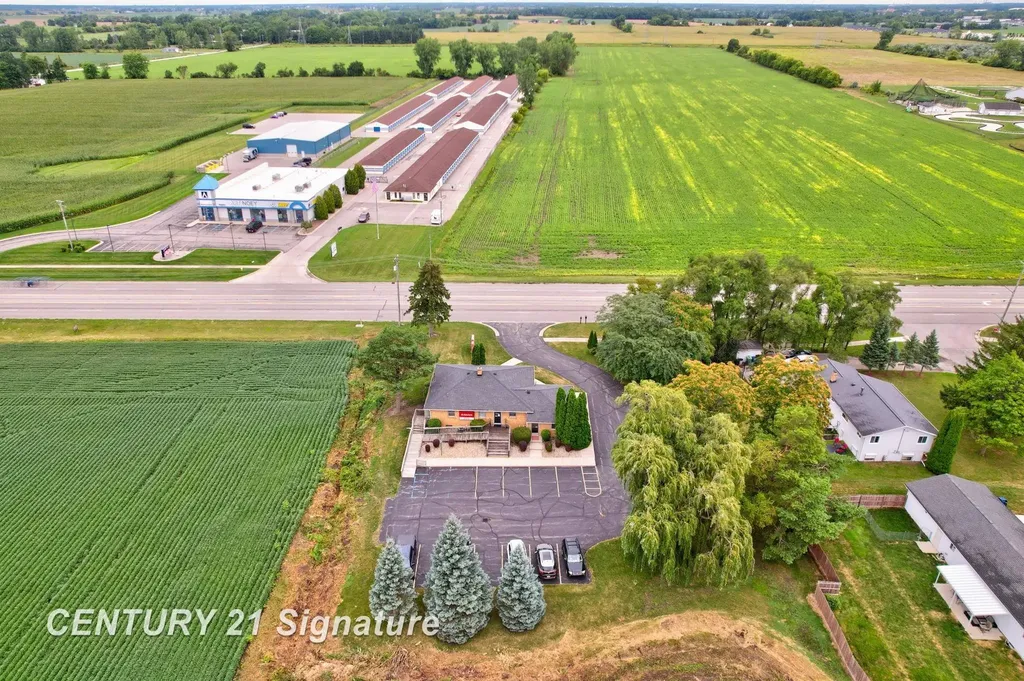 3741 Tittabawassee Road Saginaw Charter Township MI 48604