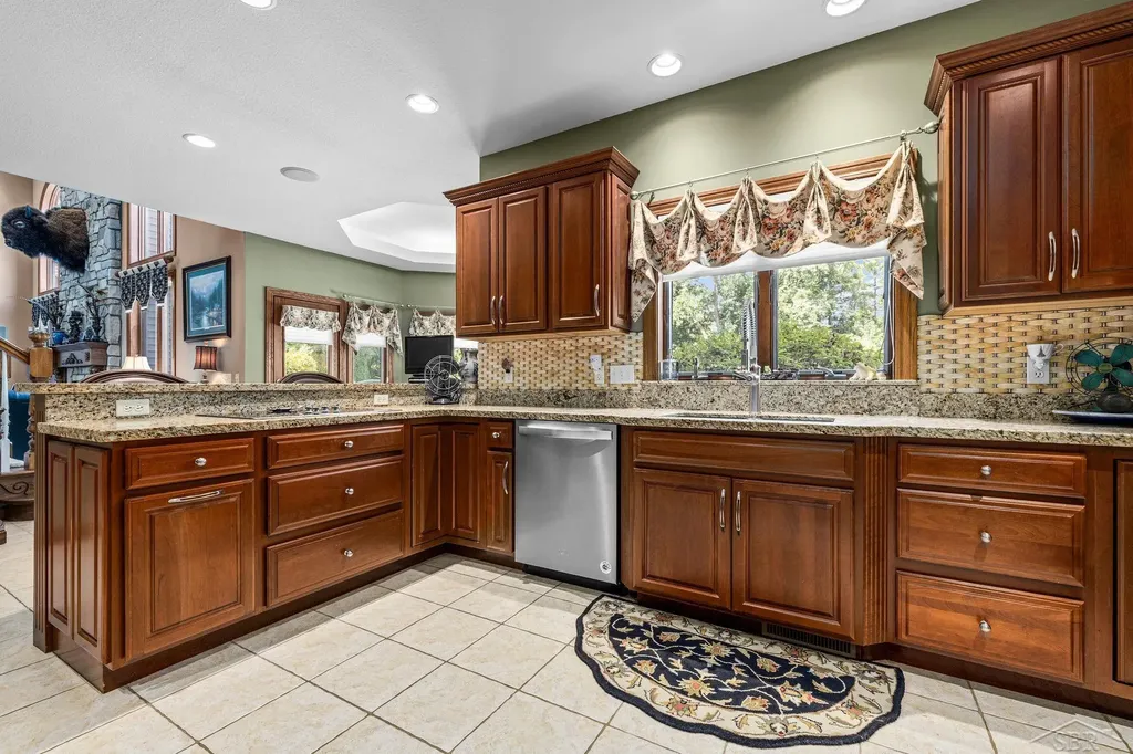 1238 W Center Road Hampton Charter Township MI 48732