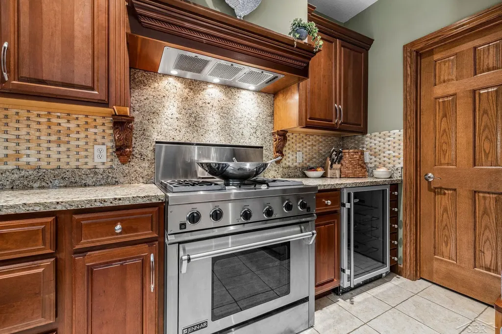 1238 W Center Road Hampton Charter Township MI 48732