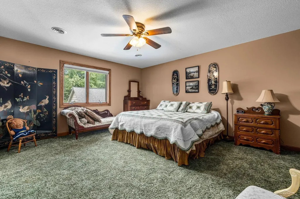 1238 W Center Road Hampton Charter Township MI 48732