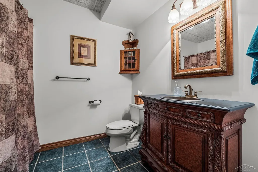 1238 W Center Road Hampton Charter Township MI 48732