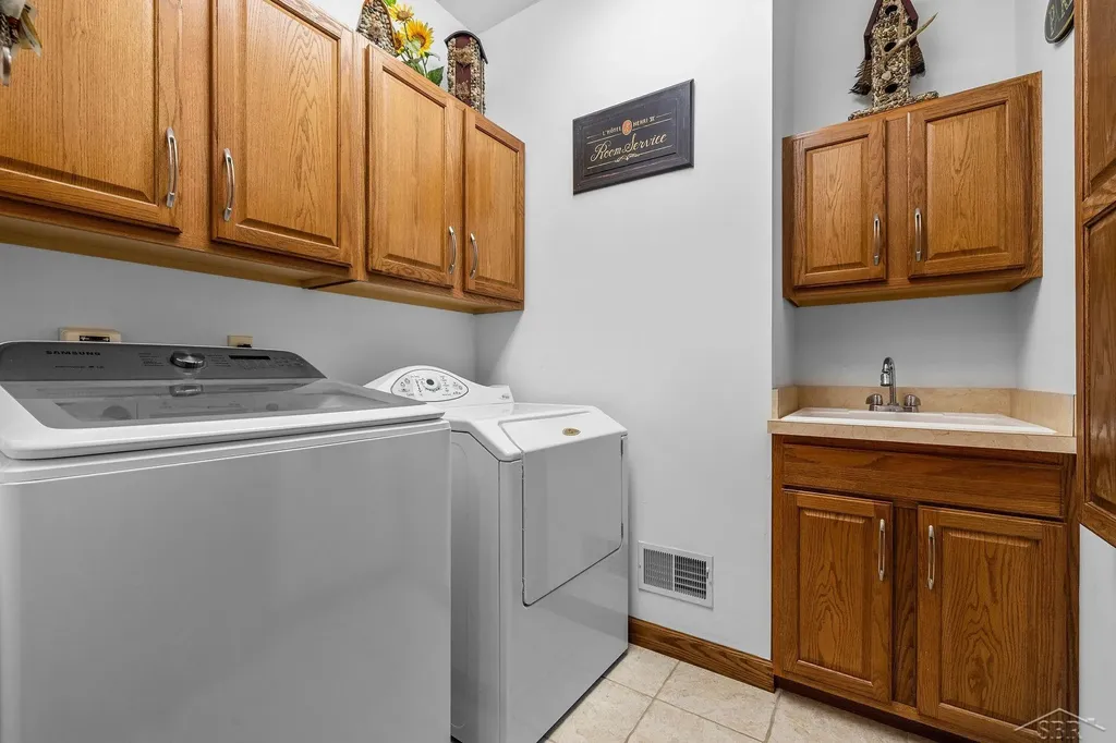 1238 W Center Road Hampton Charter Township MI 48732