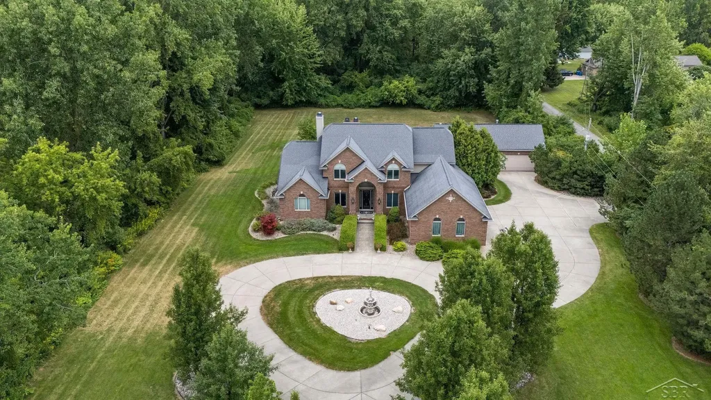 1238 W Center Road Hampton Charter Township MI 48732