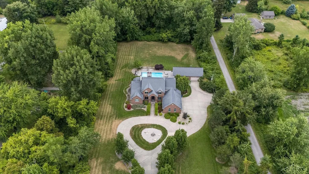1238 W Center Road Hampton Charter Township MI 48732