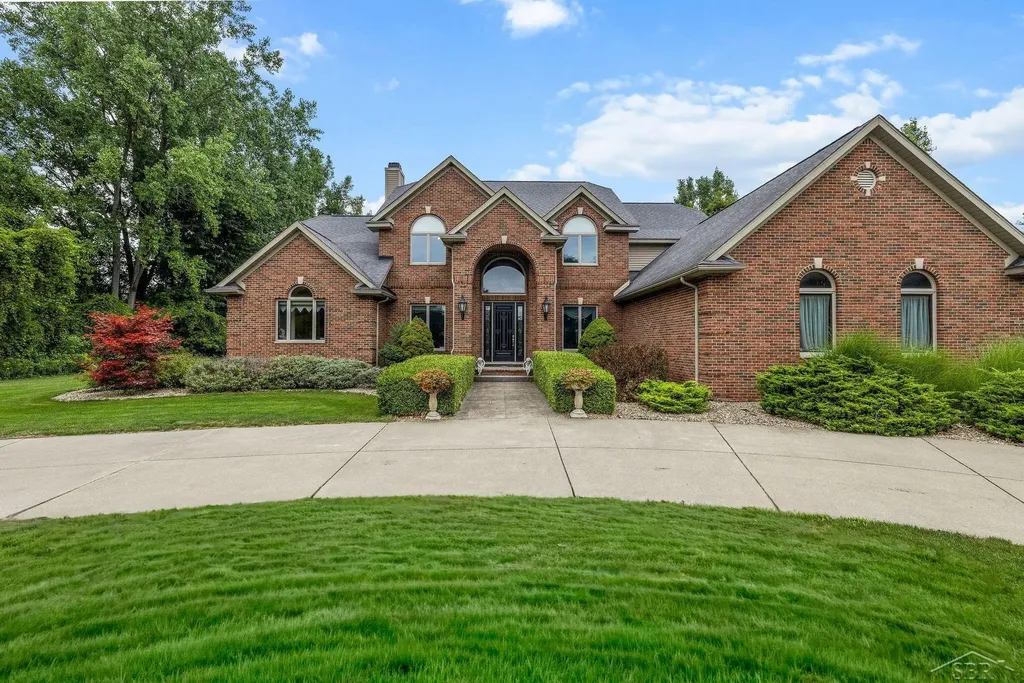 1238 W Center Road Hampton Charter Township MI 48732