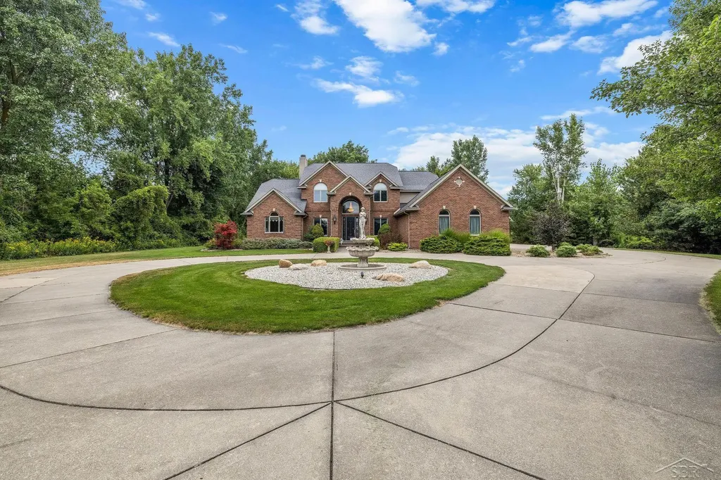 1238 W Center Road Hampton Charter Township MI 48732