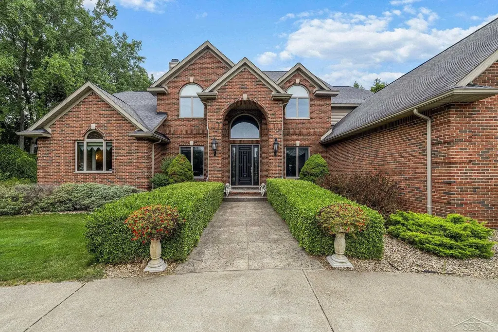 1238 W Center Road Hampton Charter Township MI 48732