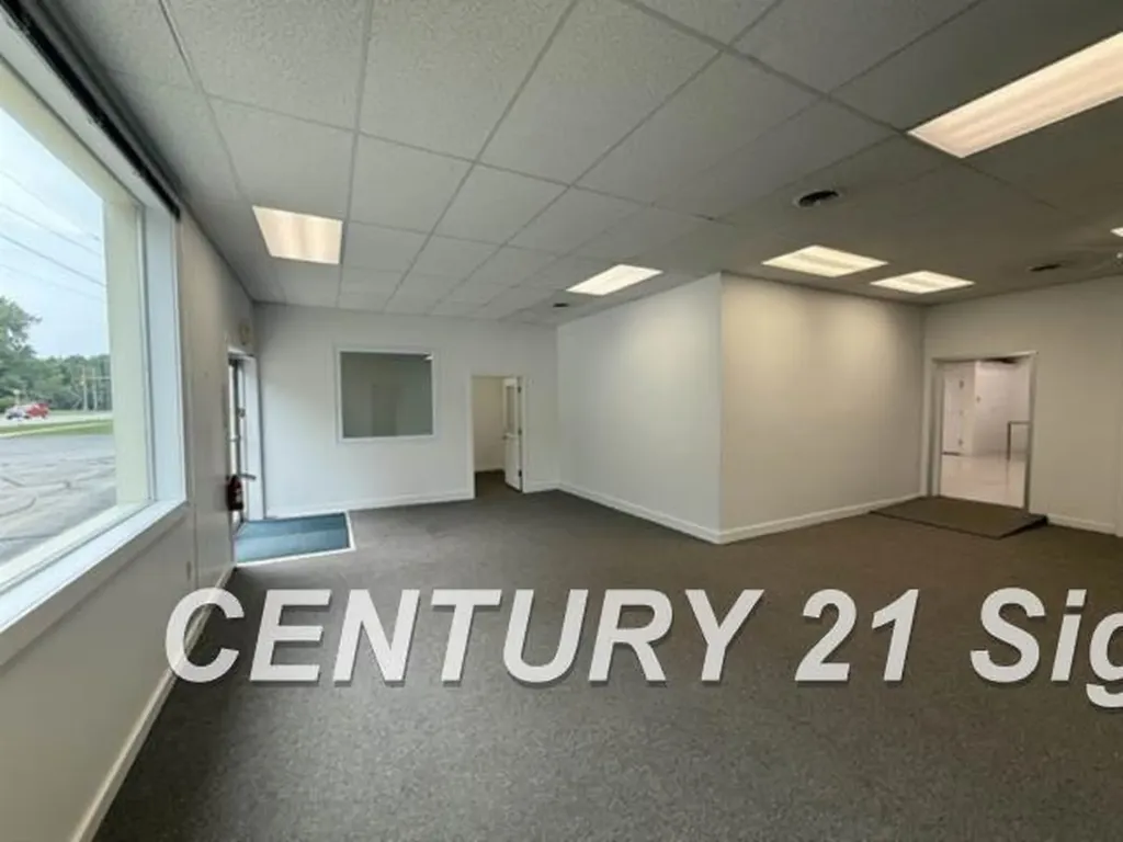 2706 N Saginaw Road Midland City MI 48640