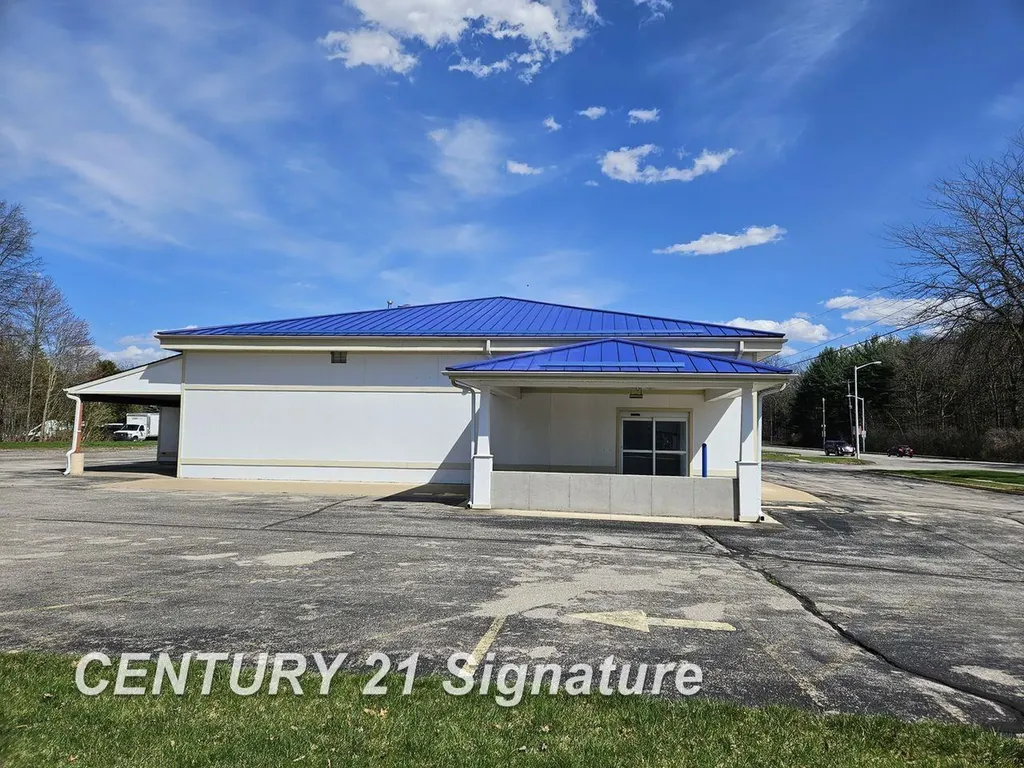 2706 N Saginaw Road Midland City MI 48640