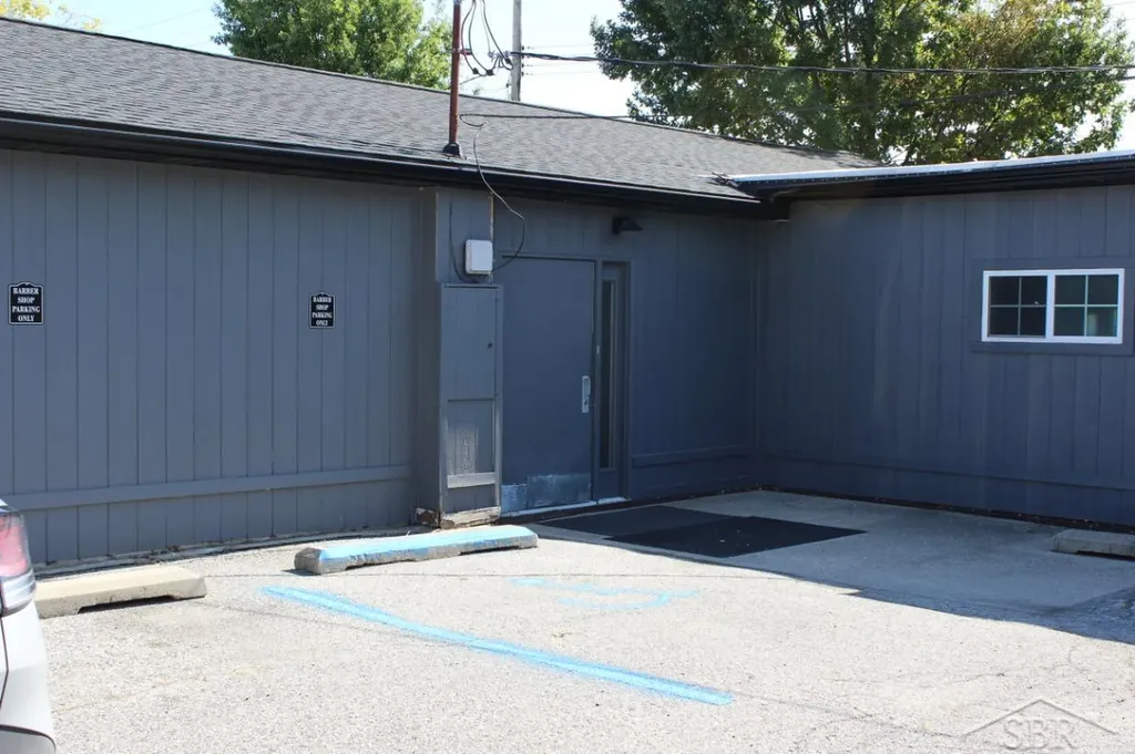 512 Germania Avenue Bay City City MI 48706