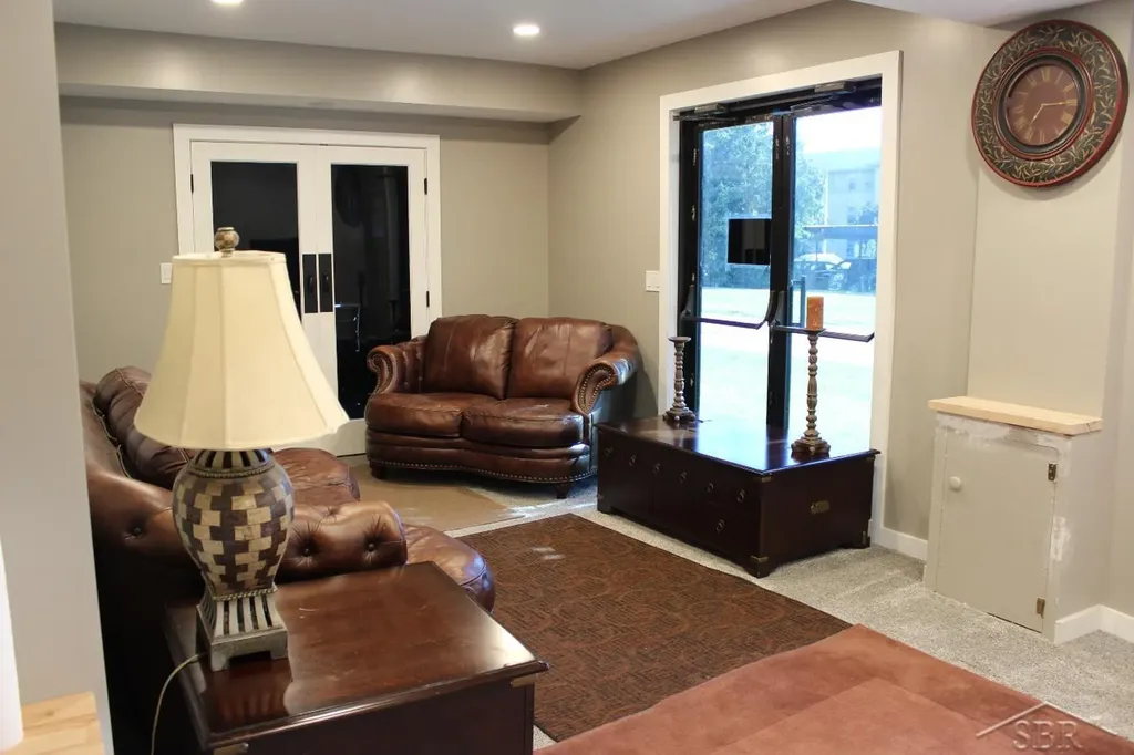 512 Germania Avenue Bay City City MI 48706