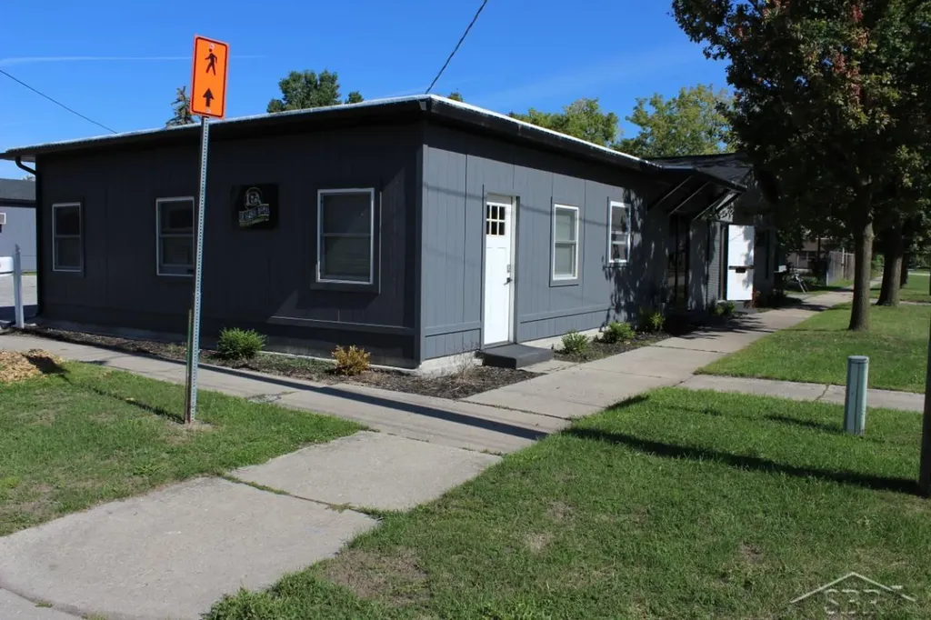 512 Germania Avenue Bay City City MI 48706