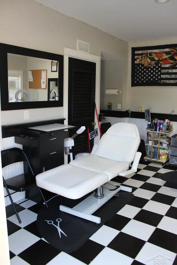 512 Germania Avenue Bay City City MI 48706