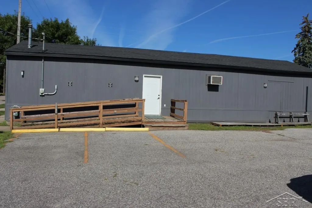 512 Germania Avenue Bay City City MI 48706