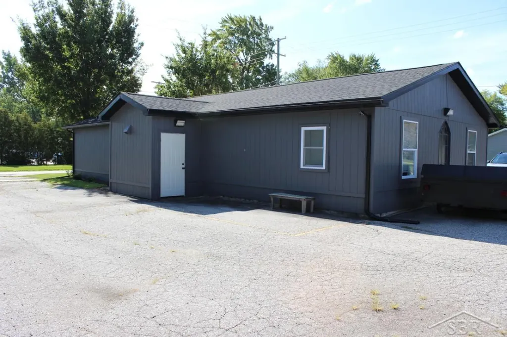 512 Germania Avenue Bay City City MI 48706