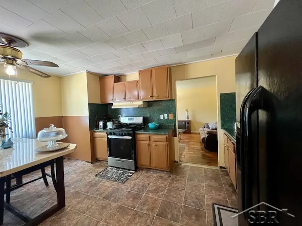 2258 California Avenue Bridgeport Charter Township MI 48601