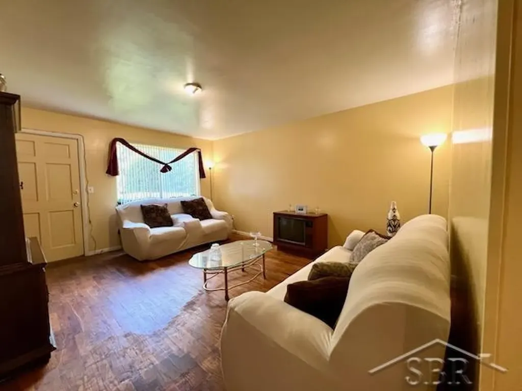 2258 California Avenue Bridgeport Charter Township MI 48601