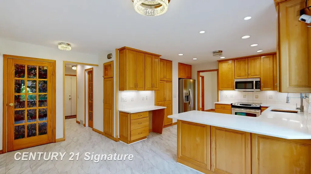 3175 Delevan Drive Saginaw Charter Township MI 48603