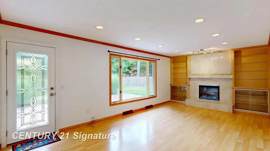 3175 Delevan Drive Saginaw Charter Township MI 48603