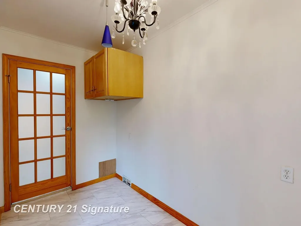 3175 Delevan Drive Saginaw Charter Township MI 48603