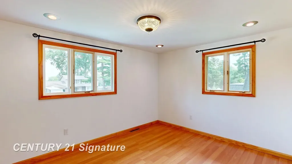 3175 Delevan Drive Saginaw Charter Township MI 48603