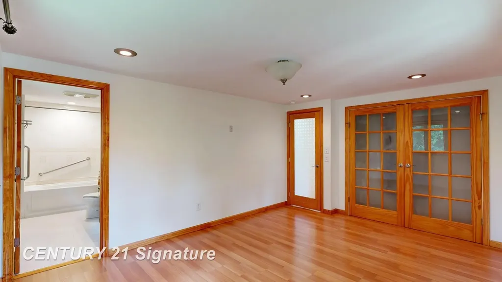 3175 Delevan Drive Saginaw Charter Township MI 48603