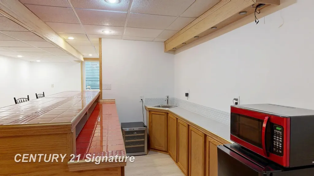 3175 Delevan Drive Saginaw Charter Township MI 48603