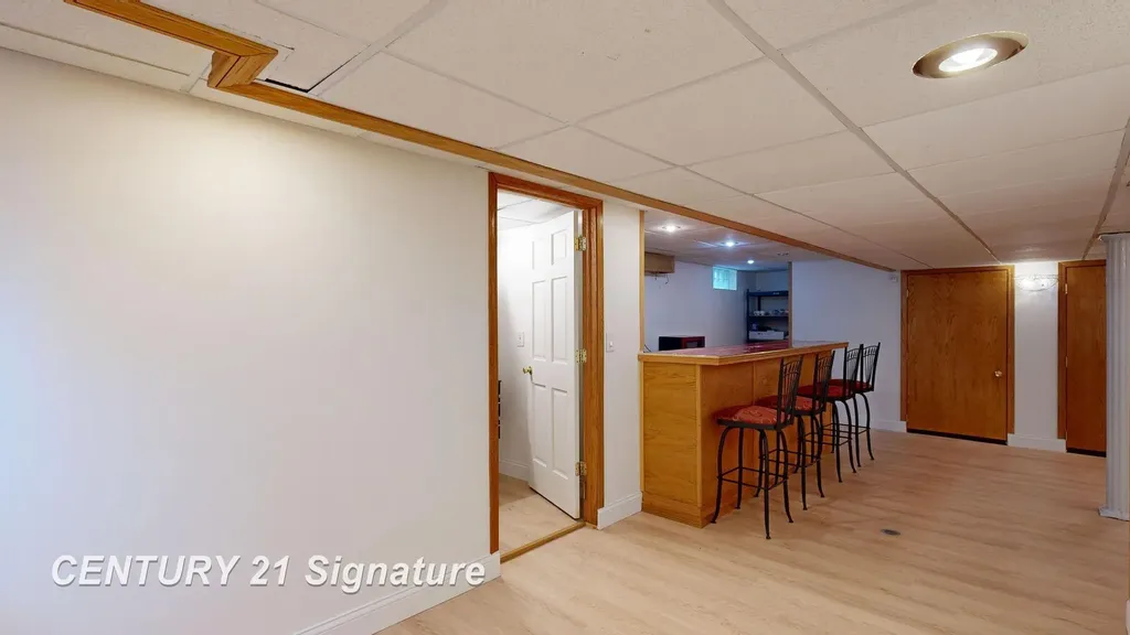 3175 Delevan Drive Saginaw Charter Township MI 48603