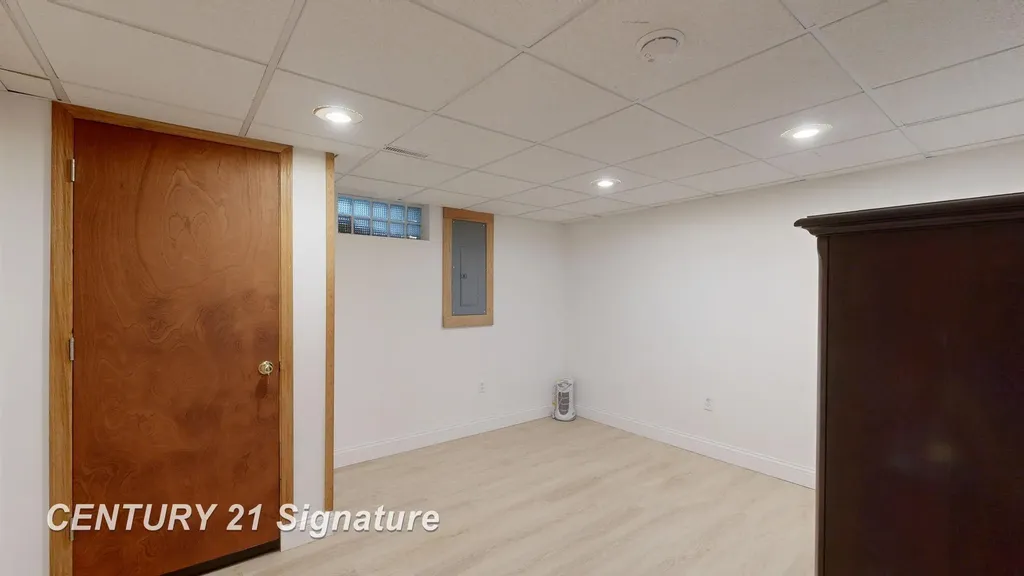 3175 Delevan Drive Saginaw Charter Township MI 48603
