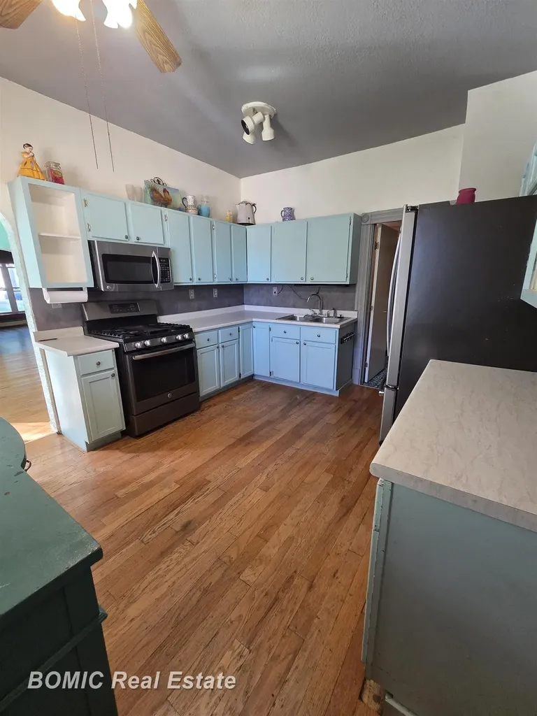 413 Franklin Street Bay City City MI 48708