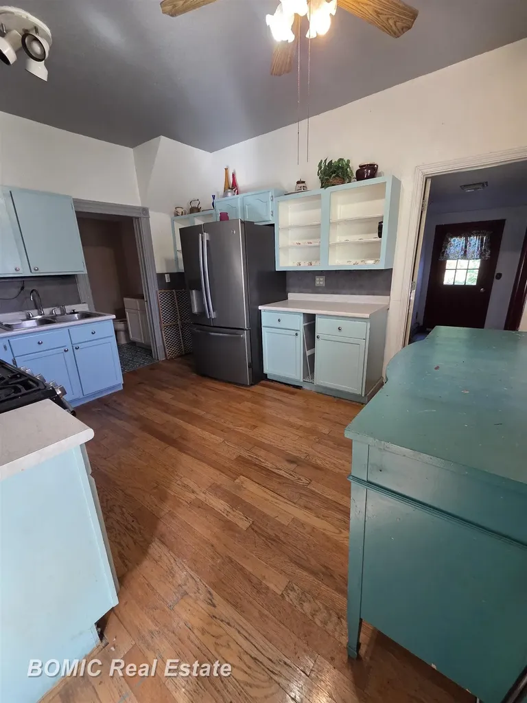 413 Franklin Street Bay City City MI 48708
