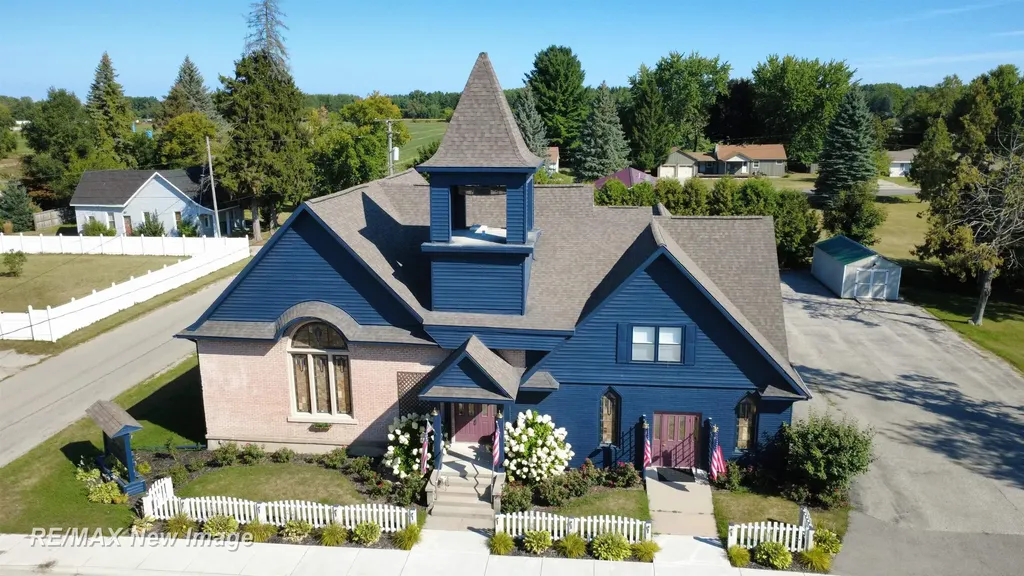 201 E Main Road Sterling Village MI 48659