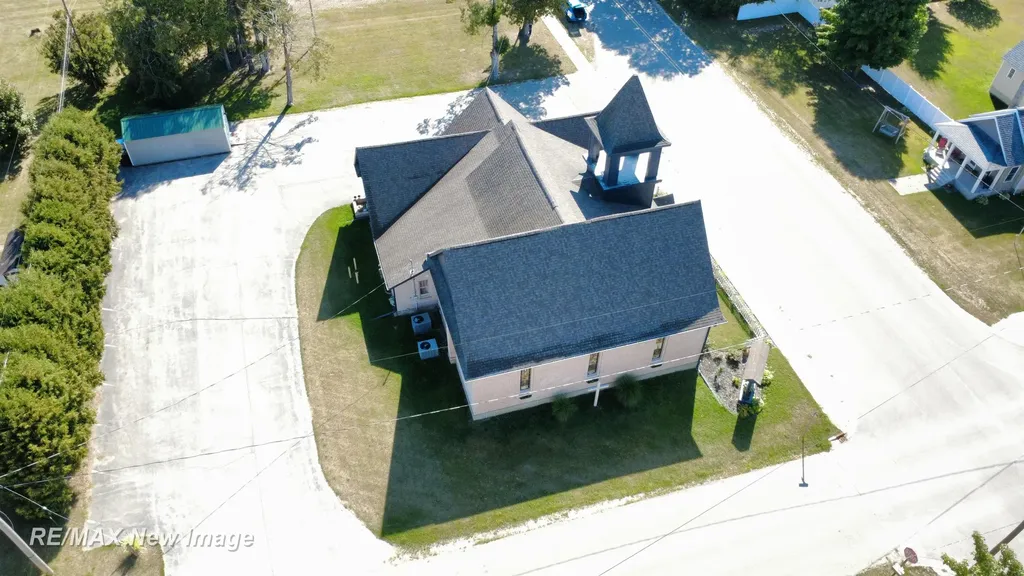 201 E Main Road Sterling Village MI 48659