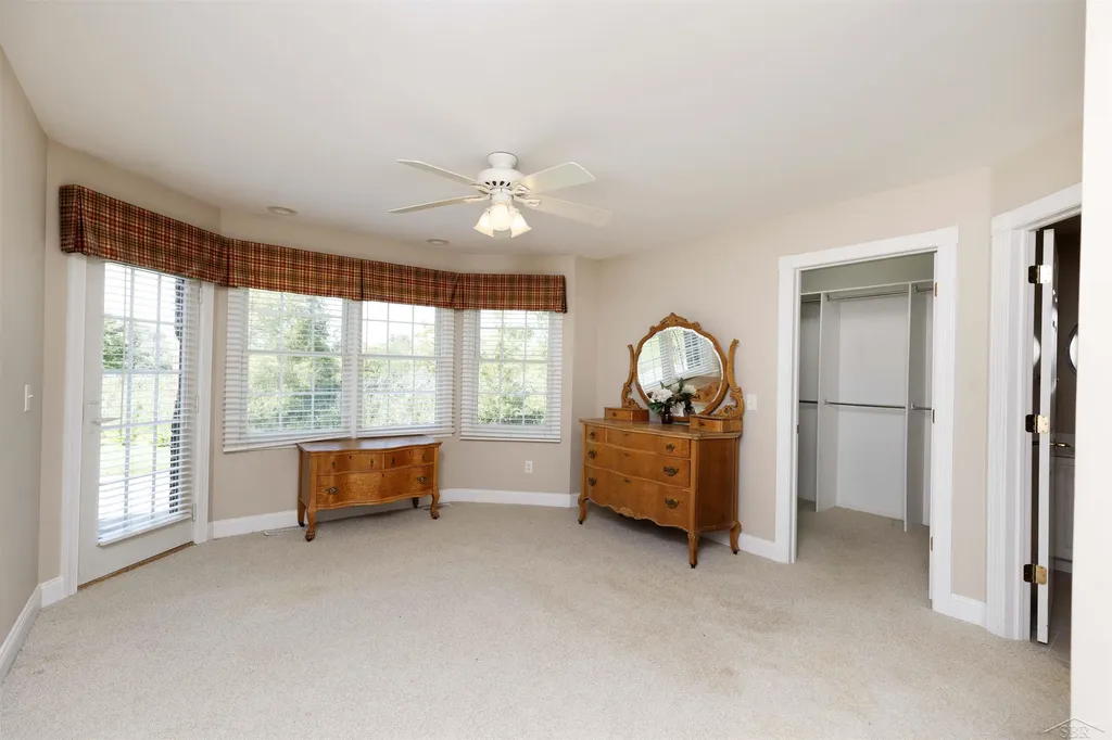 5832 N Braeburn Street Saginaw Charter Township MI 48638