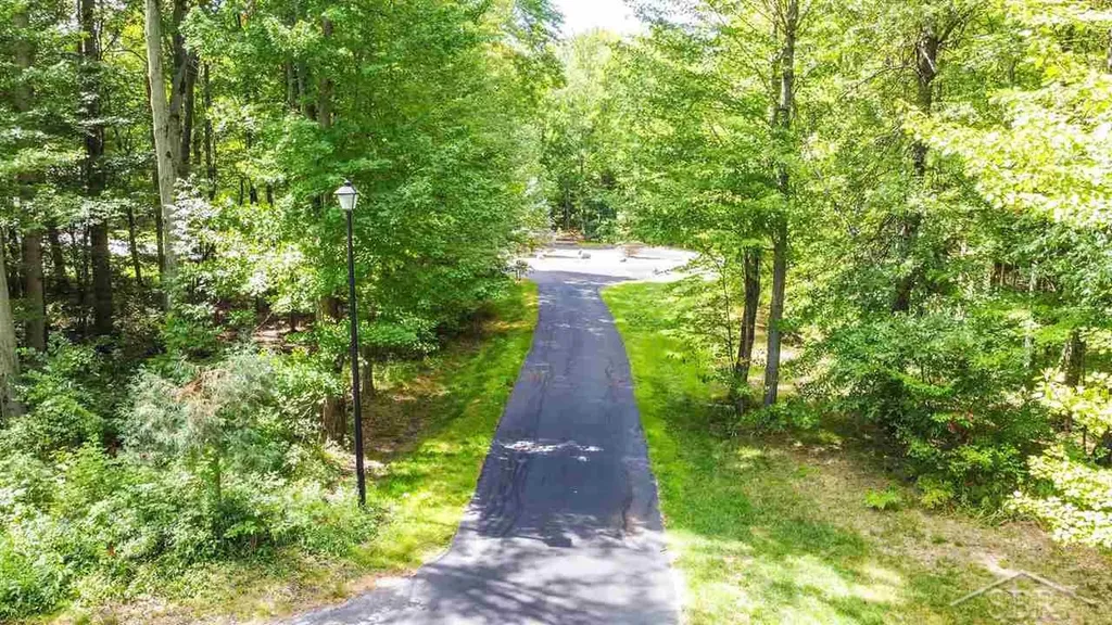 16600 Ederer Road Richland Township MI 48626