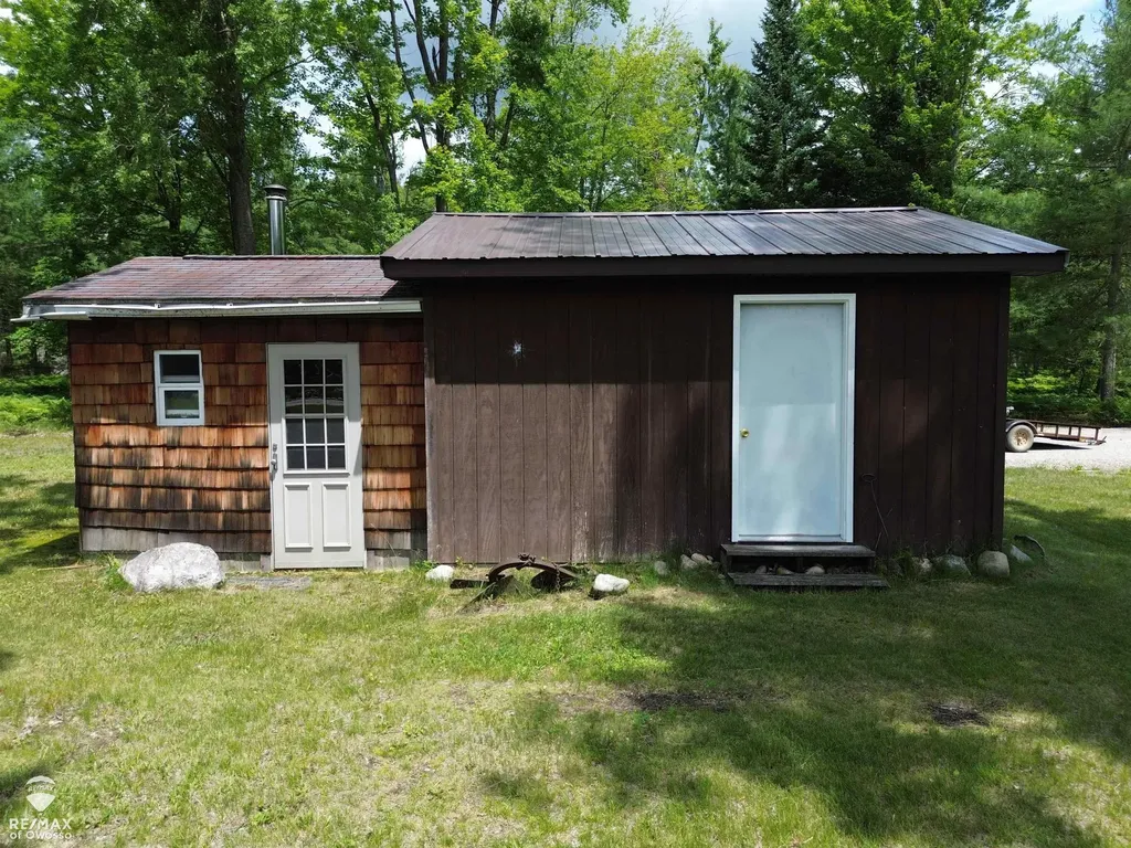 6800 Birch Valley Trail Corwith Township MI 49795