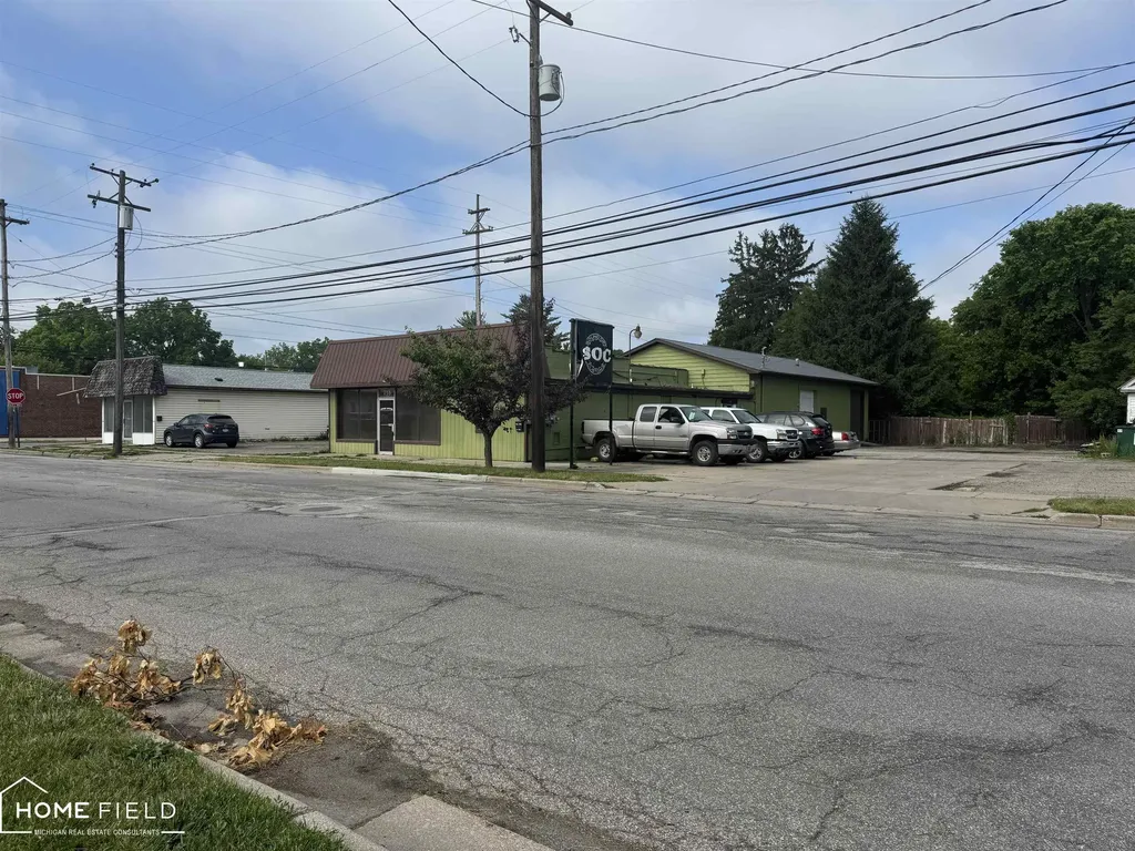 718 S Chipman Street Owosso City MI 48867