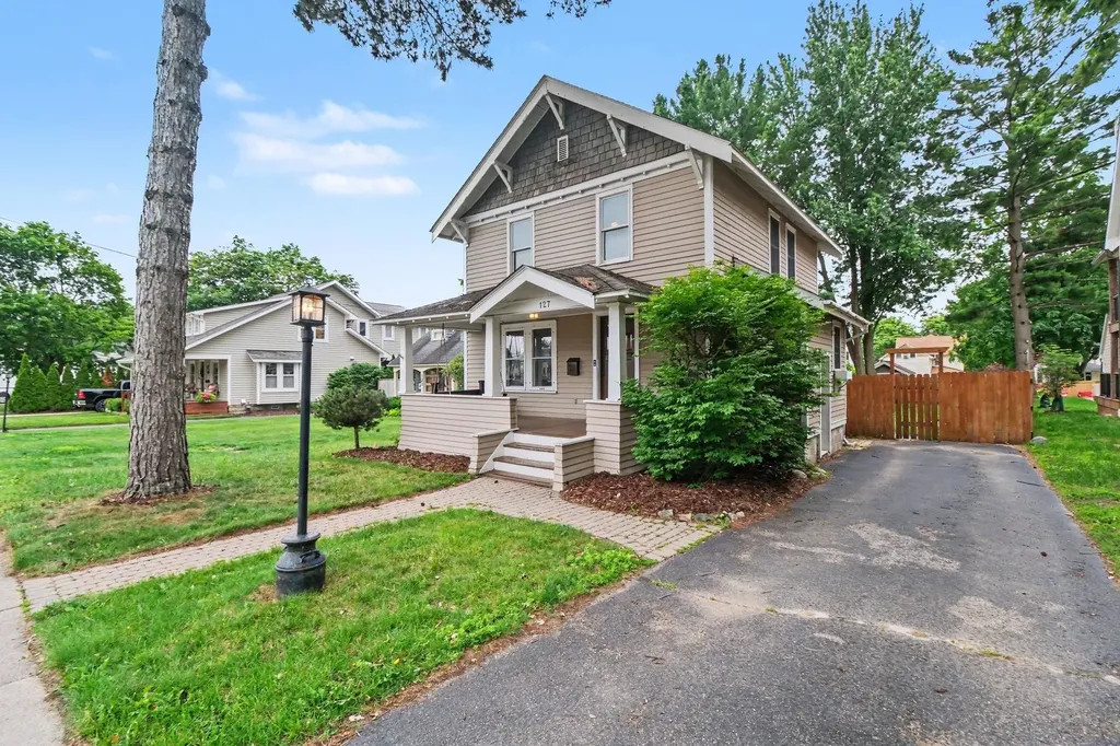 127 Drace Street Rochester City MI 48307