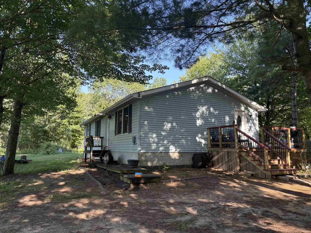 15887 S Hemlock Road Brady Township MI 48649