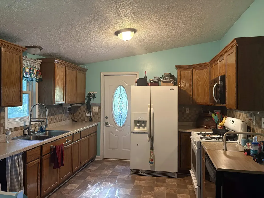 15887 S Hemlock Road Brady Township MI 48649