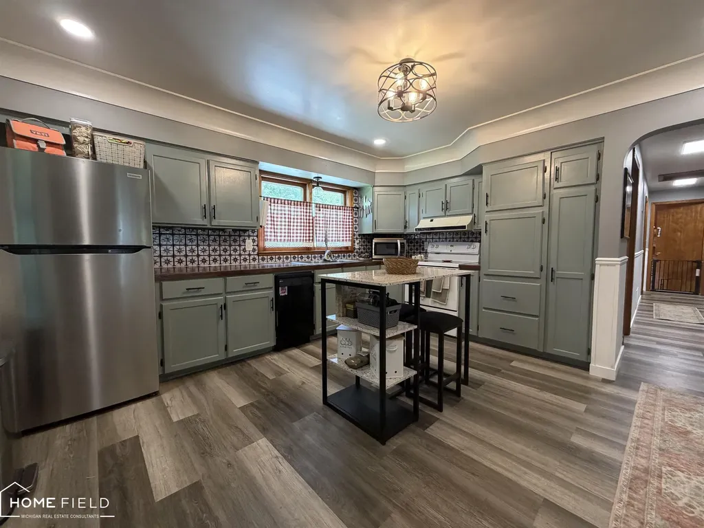 2660 S Morrice Road Owosso Charter Township MI 48867