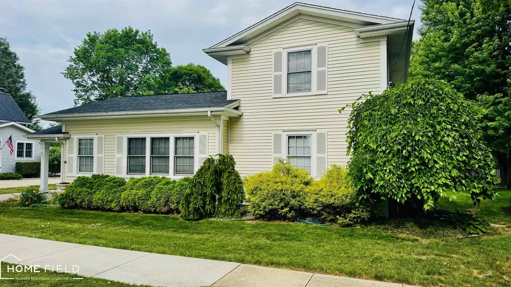 531 Randolph Street Owosso City MI 48867
