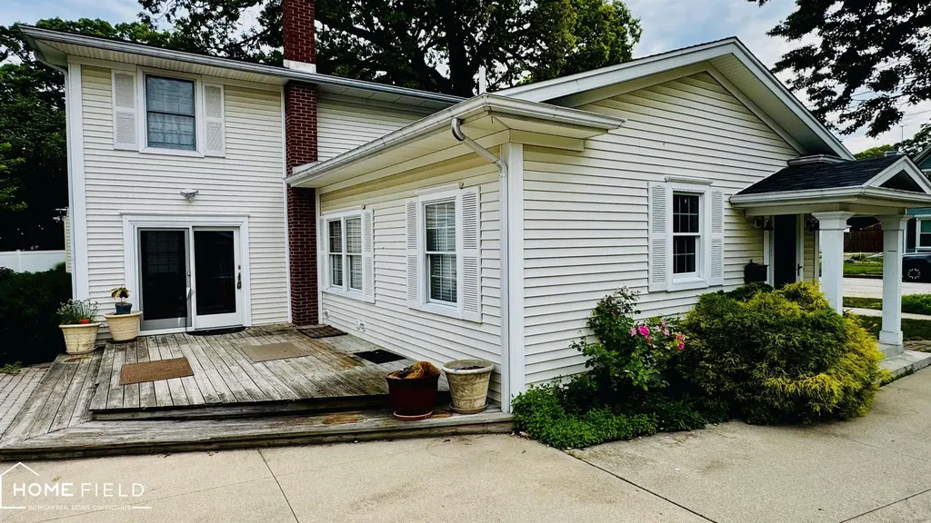531 Randolph Street Owosso City MI 48867