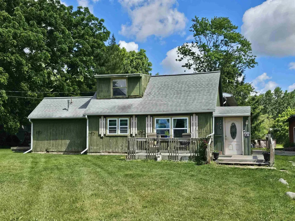 3208 W Bath Road Perry City MI 48872