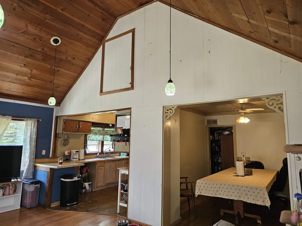 3208 W Bath Road Perry City MI 48872